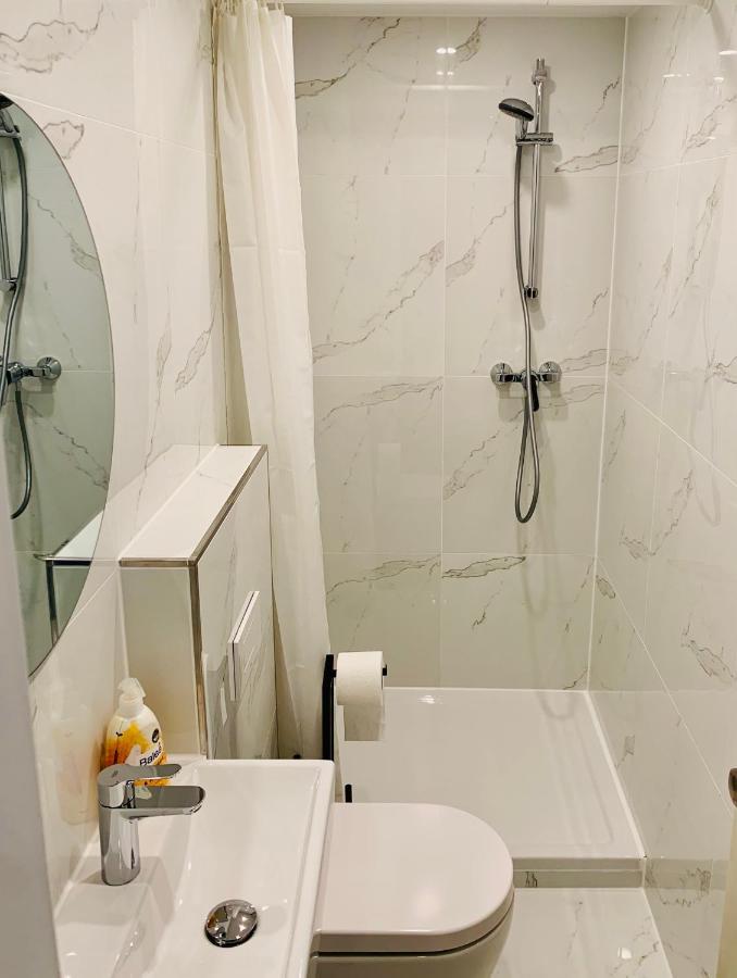 Gaestehaus Zur Uni Klinik Exklusives Apartment Mit Kueche Und Badezimmer Хомбург Экстерьер фото